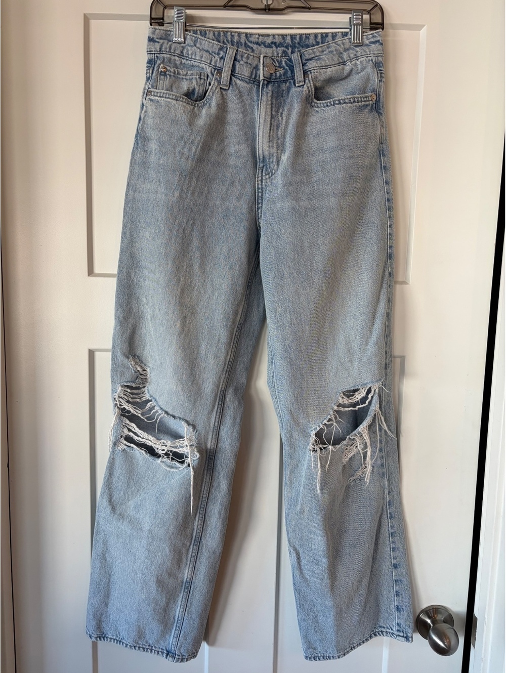 &Denim Loose Straight High-Waist Distressed Jeans — Light Wash, Size 6